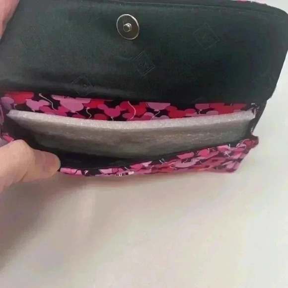 Vera Bradley Mickey's Whimsical Balloons RFID All In One‎ Crossbody - Picture 6 of 10